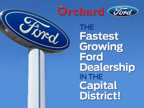 Used 2022 Ford Explorer XLT w/ Equipment Group 202A AWD/4WD image 2