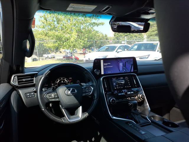 Certified 2022 Lexus LX 600 4WD w/ Luxury Package image 15