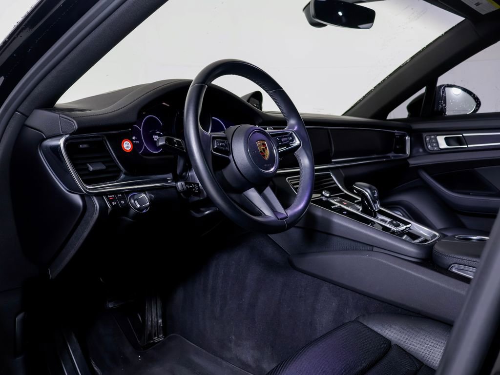 Certified 2023 Porsche Panamera 4 Platinum Edition w/ Assistance Package image 4