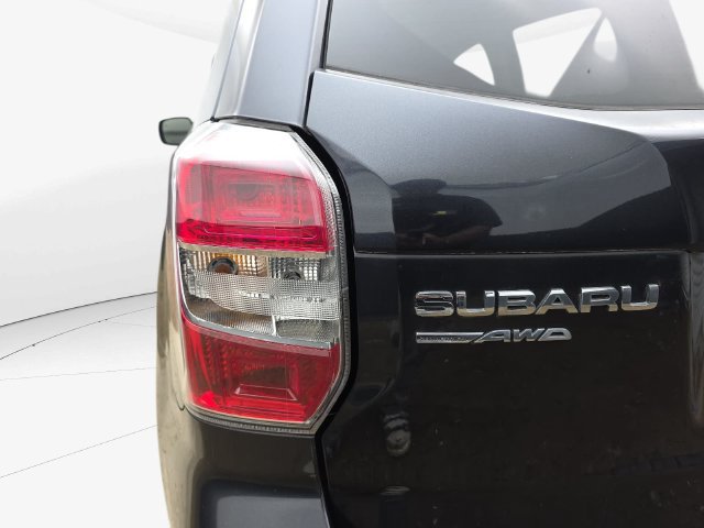 Used 2016 Subaru Forester 2.5i Premium AWD/4WD image 32