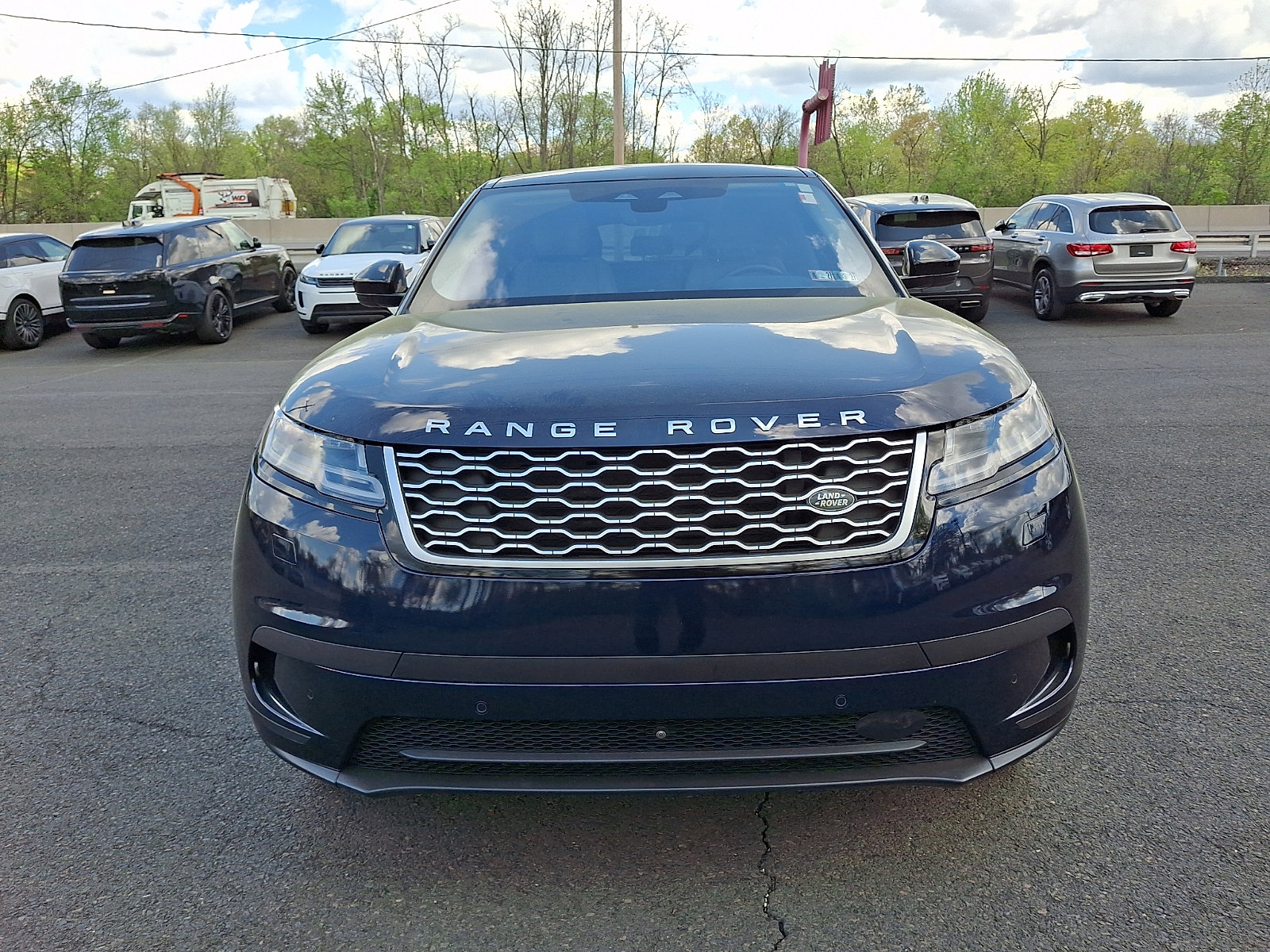 Used 2021 Land Rover Range Rover Velar S AWD/4WD image 4