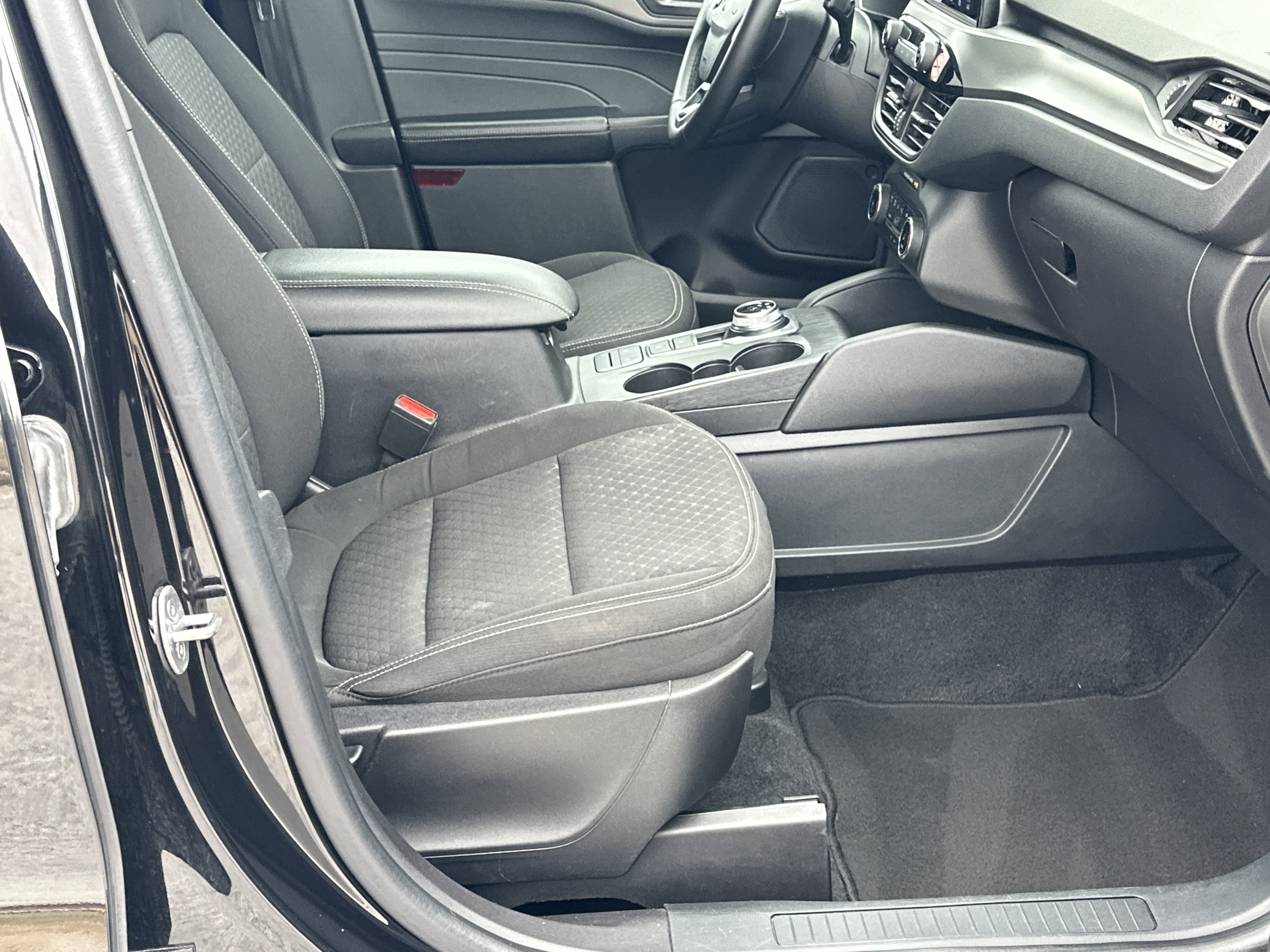 Used 2024 Ford Escape Active image 13