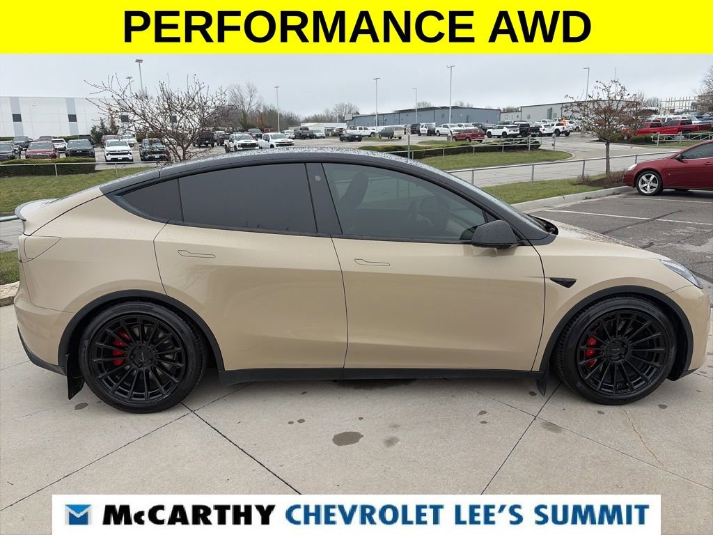 Used 2021 Tesla Model Y Performance image 14
