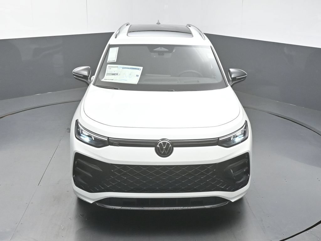 New 2026 Volkswagen Tiguan SE R-Line FWD image 44