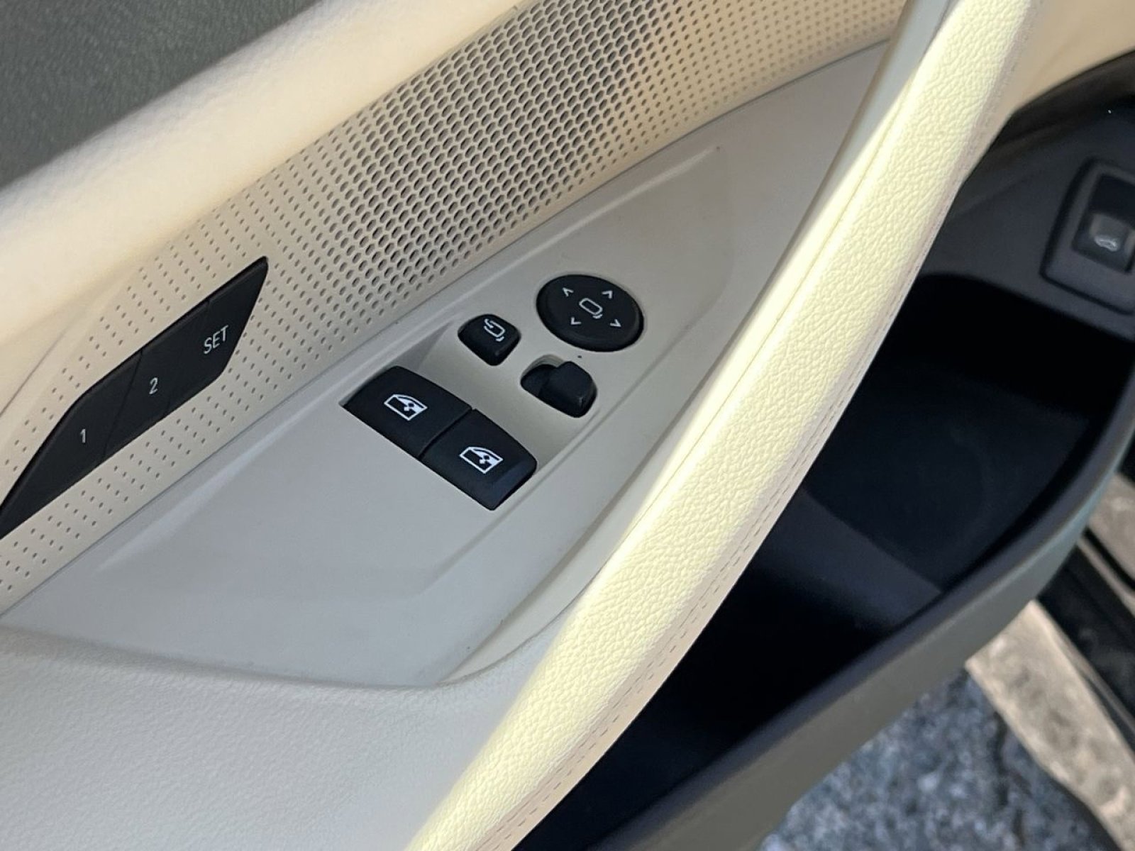 Used 2021 BMW 430i xDrive Coupe w/ Premium Package AWD/4WD image 16