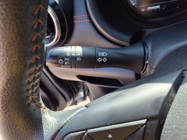 Used 2023 Nissan Kicks SR FWD image 10