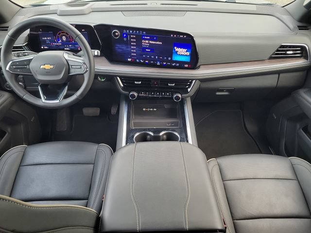 Certified 2025 Chevrolet Suburban Premier RWD image 18