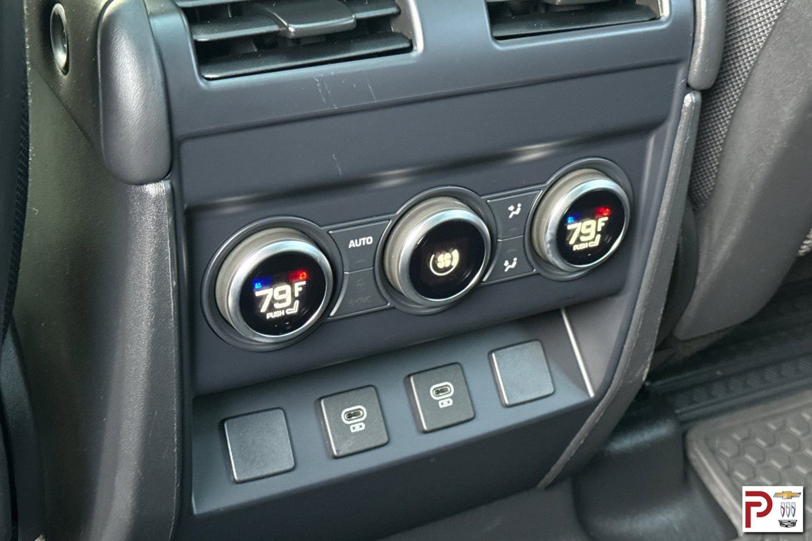 Used 2025 Land Rover Defender 110 V8 image 14