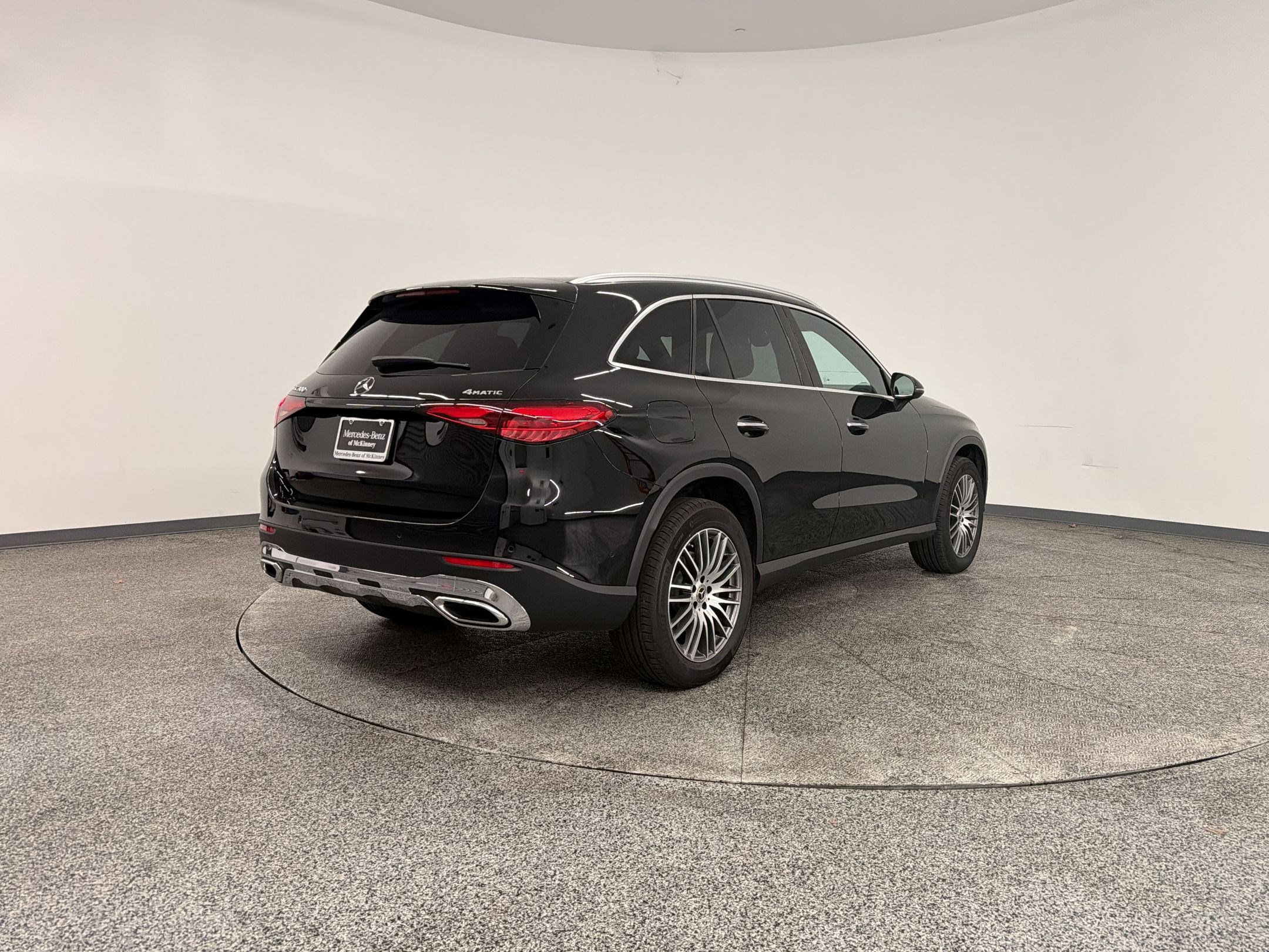 Certified 2026 Mercedes-Benz GLC 300 4MATIC image 9