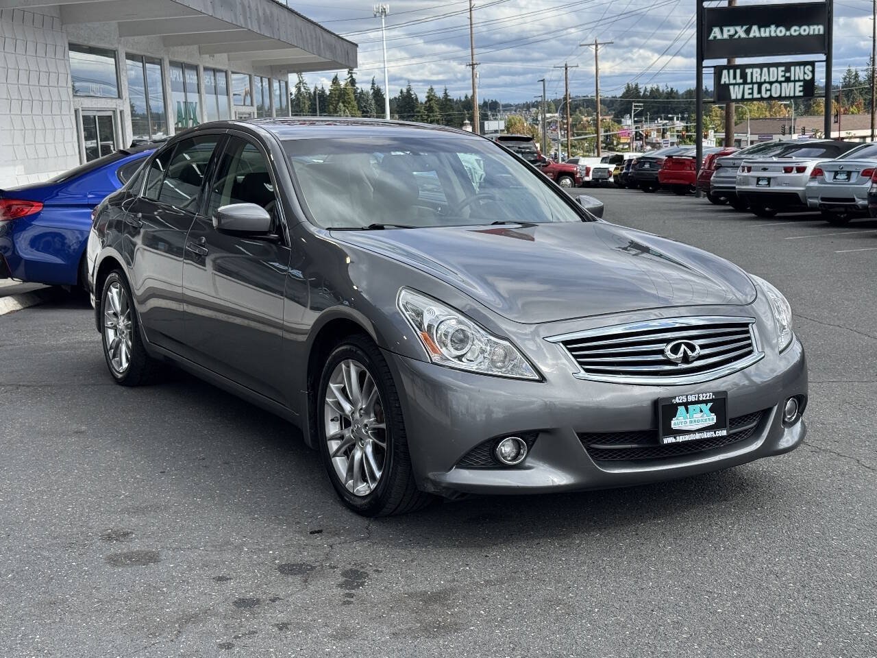 Used 2013 INFINITI G37 x Sedan w/ Premium Pkg AWD/4WD image 11