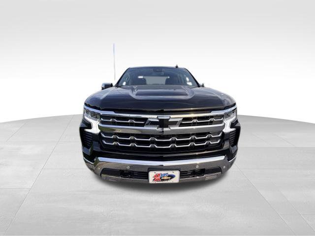 Certified 2023 Chevrolet Silverado 1500 LTZ w/ Z71 Off-Road Package AWD/4WD image 3