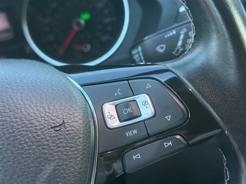 Used 2021 Volkswagen Tiguan SE R-Line image 40