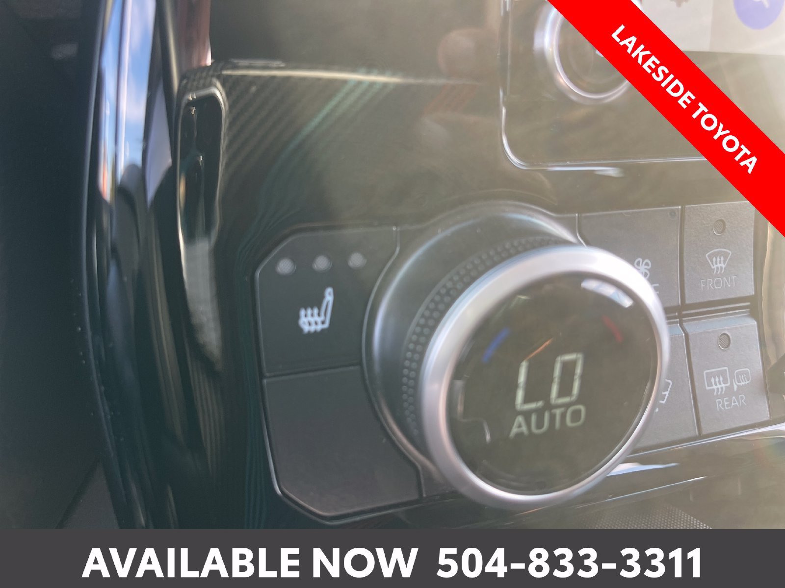 Used 2024 Toyota Highlander XLE FWD image 34