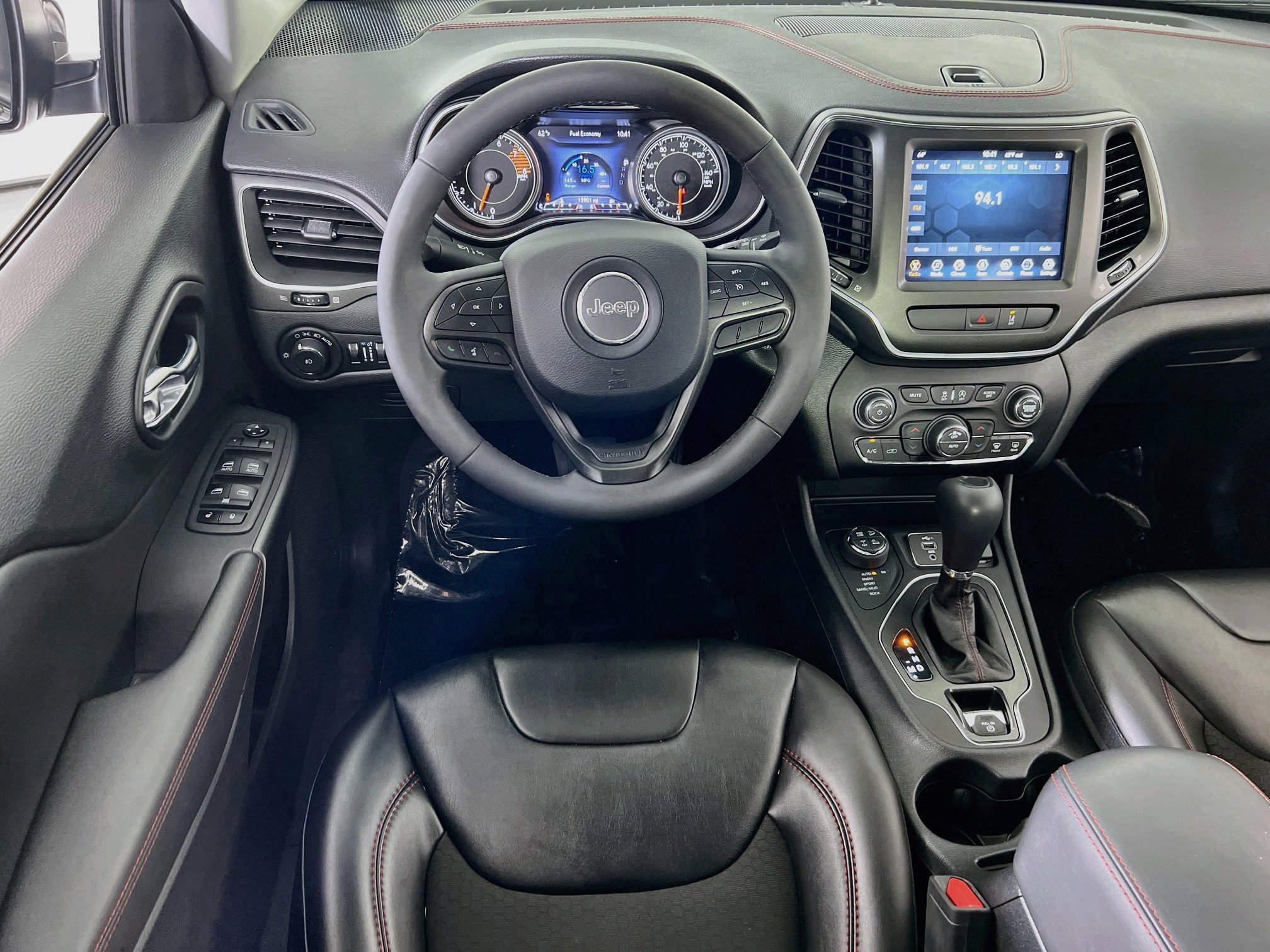 Used 2022 Jeep Cherokee Trailhawk w/ Trailer Tow Group image 20