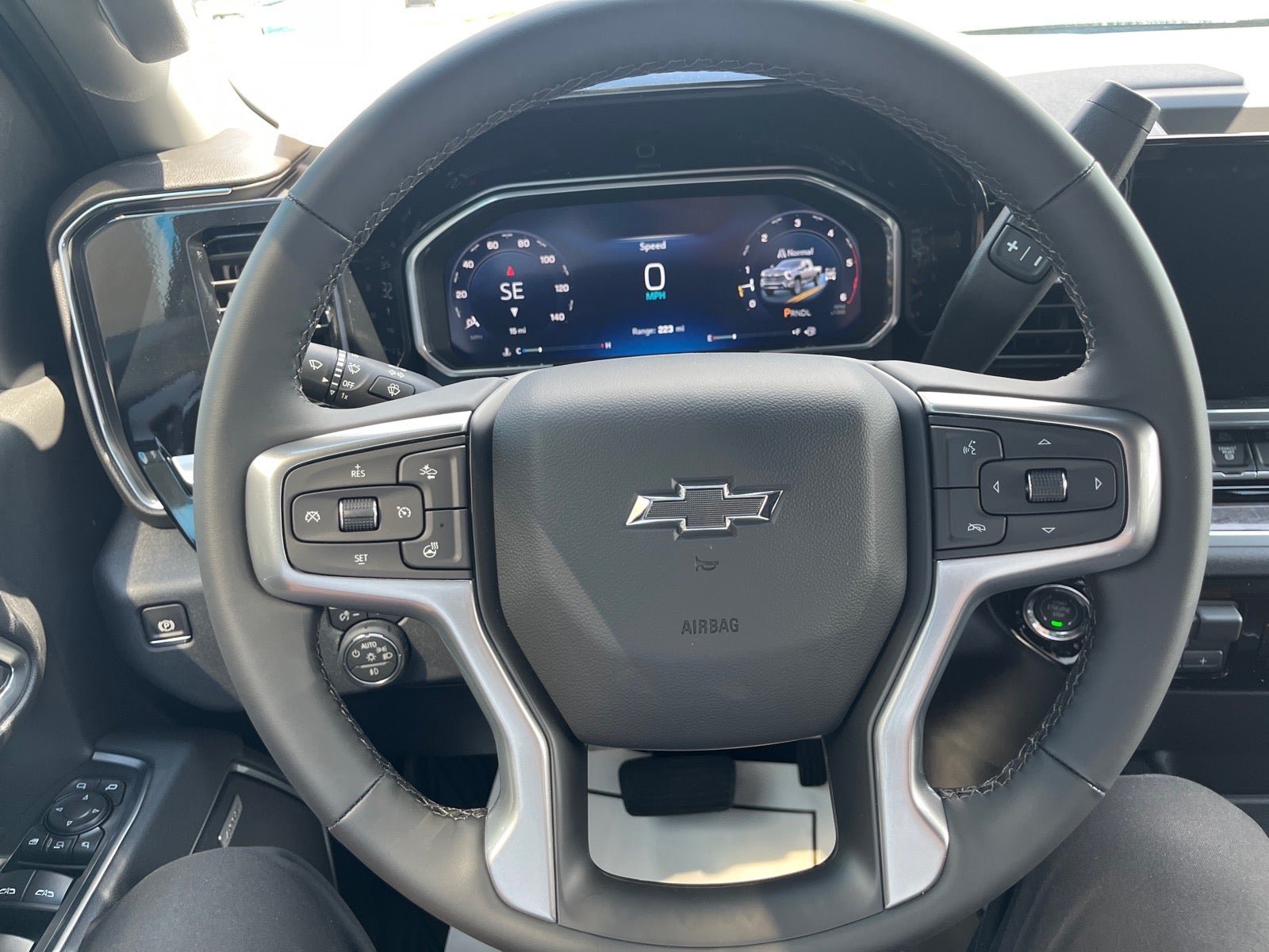 New 2026 Chevrolet Silverado 2500 LTZ w/ LTZ Plus Package AWD/4WD image 26