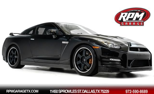 Used 2014 Nissan GT-R Black Edition AWD/4WD image 1