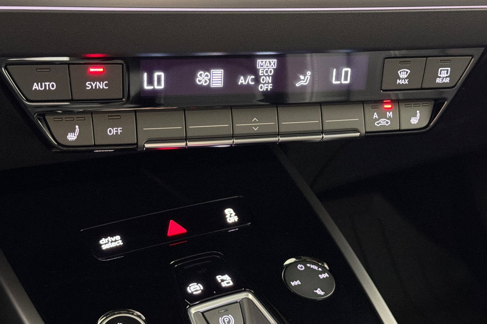 New 2026 Audi Q4 e-tron Premium AWD/4WD image 20