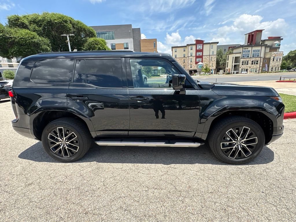 Certified 2026 Lexus GX 550 w/ Cold Area Package AWD/4WD image 6