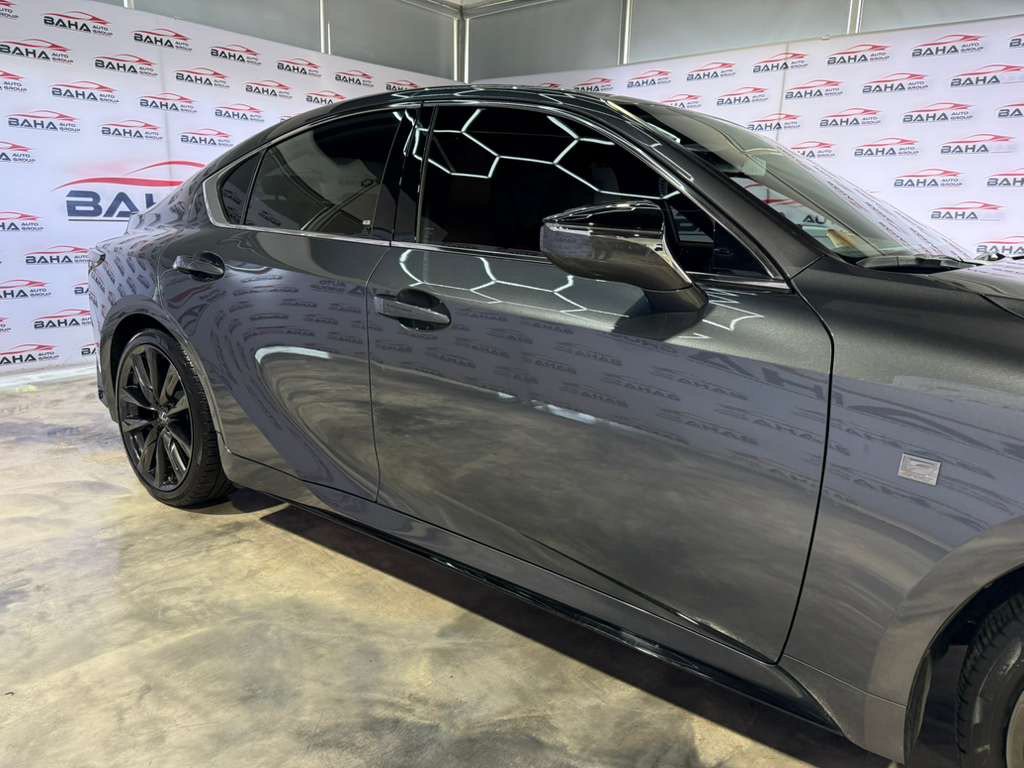 Used 2024 Lexus IS 350 F Sport RWD image 7