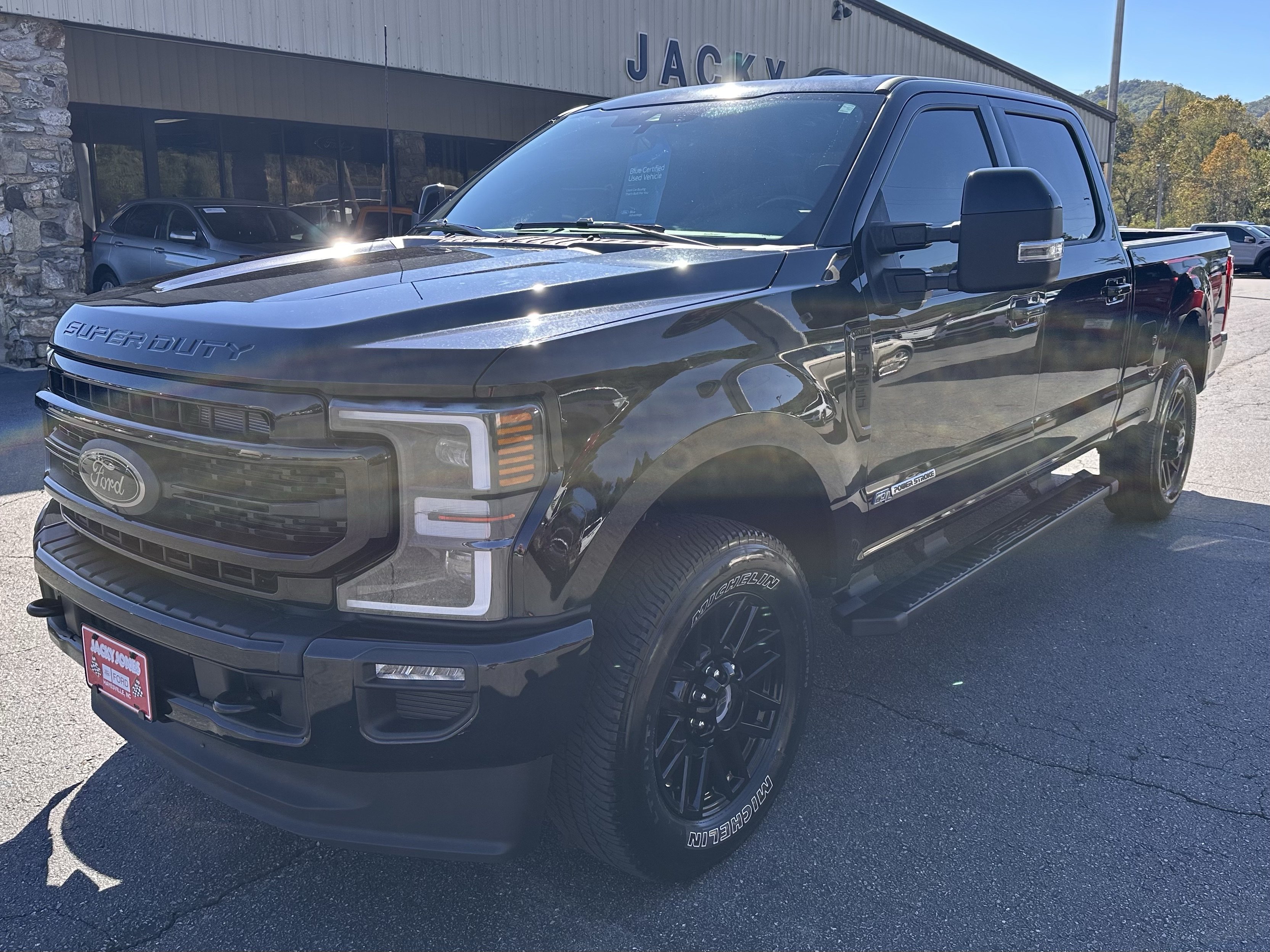 Certified 2022 Ford F350 Lariat w/ Lariat Ultimate Package AWD/4WD image 2