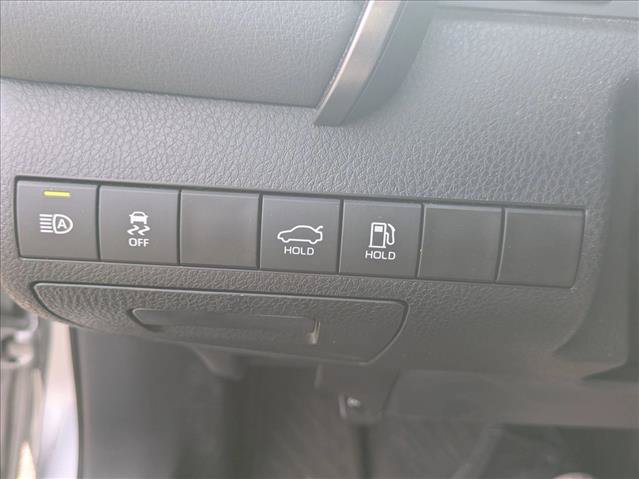 Used 2023 Toyota Camry SE FWD image 11