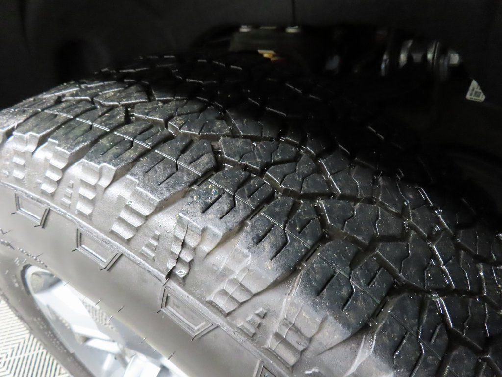 Used 2025 GMC Sierra 2500 SLE image 7