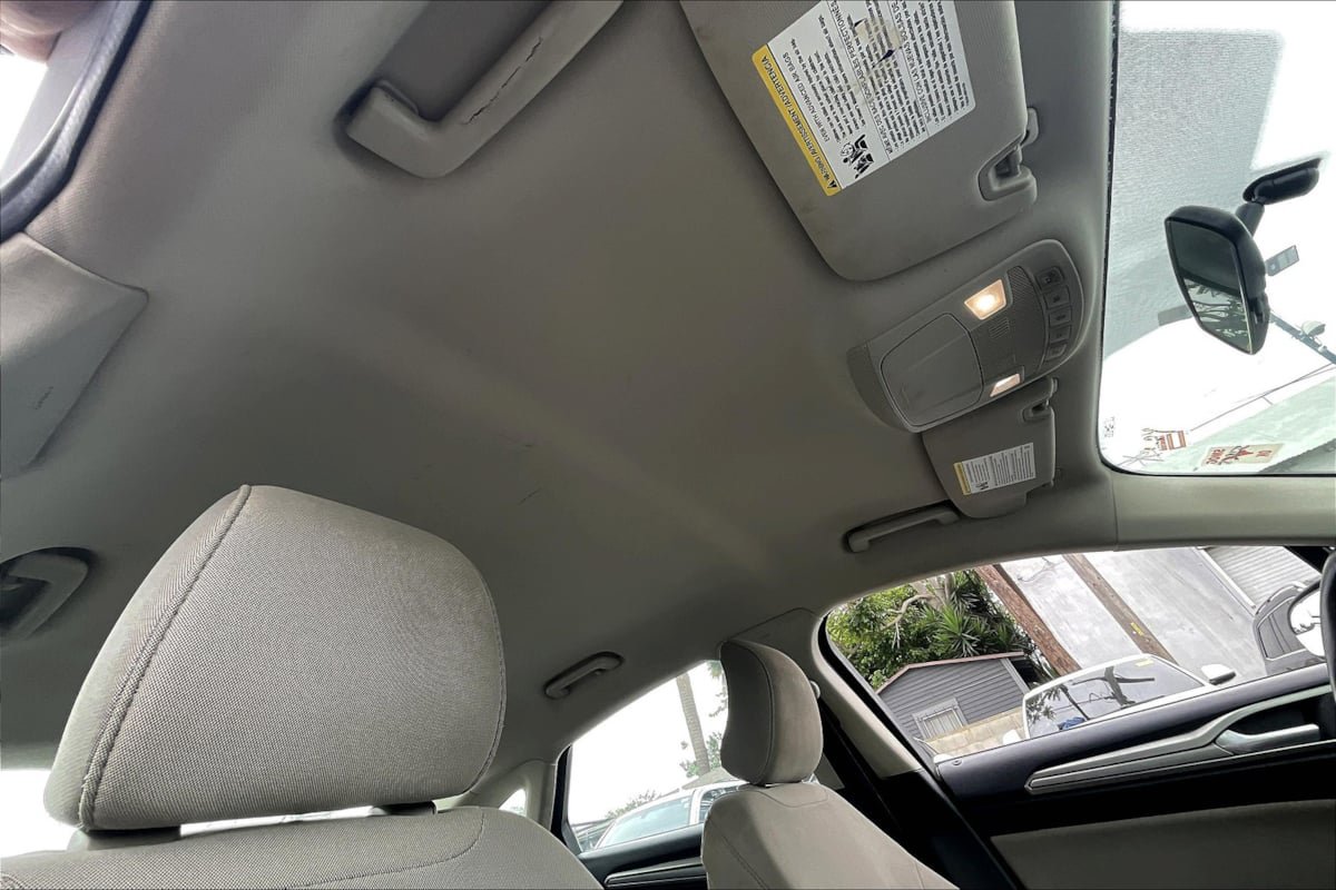 Used 2017 Ford Fusion S FWD image 22