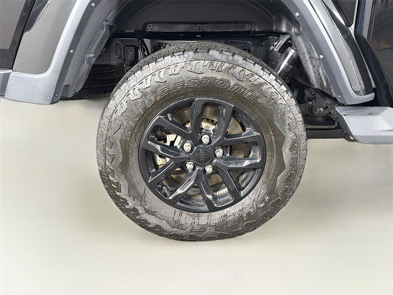 Used 2023 Jeep Gladiator Sport AWD/4WD image 34