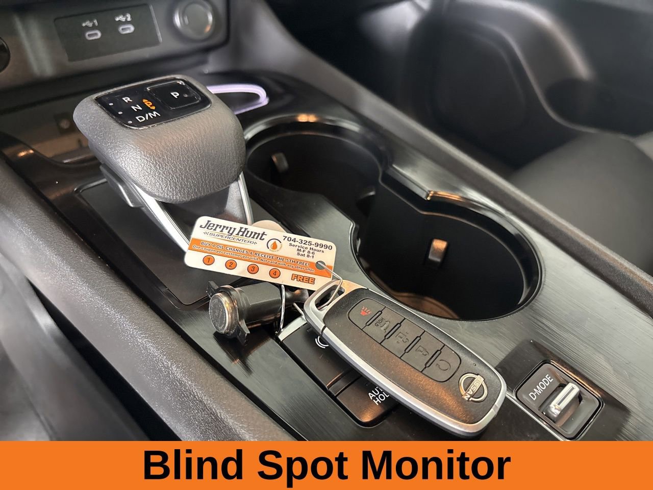 Used 2025 Nissan Rogue SL w/ Tech Package image 19