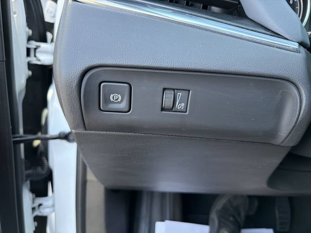 Certified 2024 Buick Enclave Essence FWD image 17