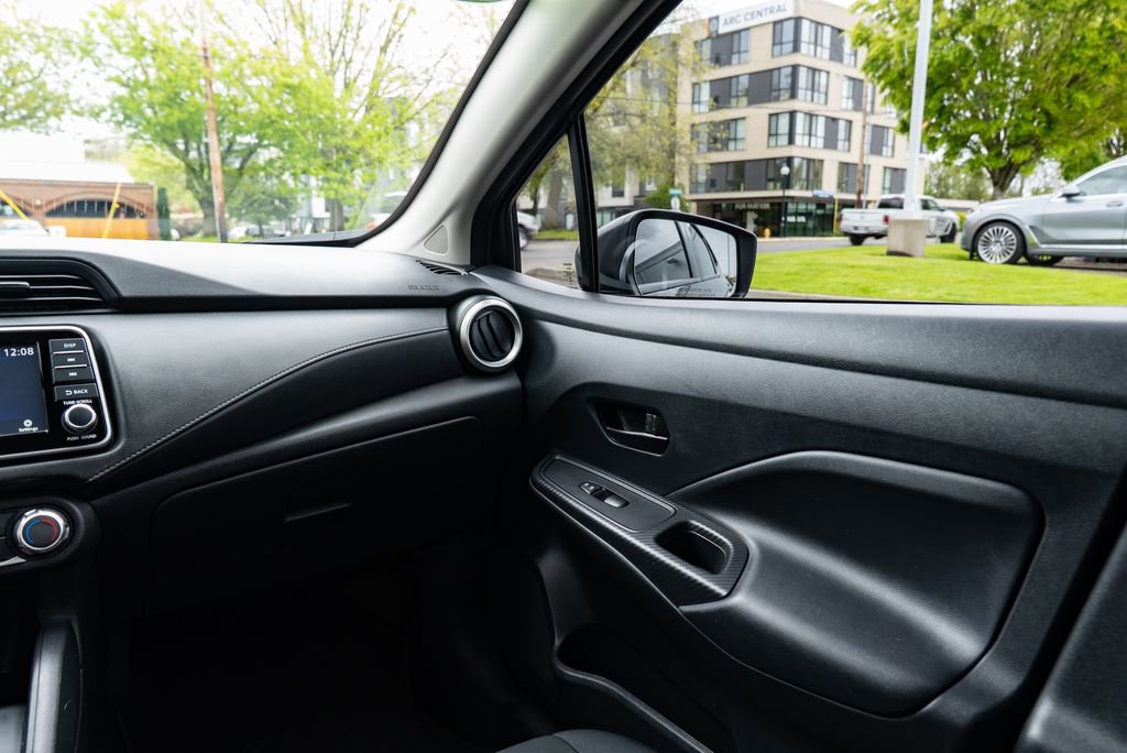Used 2024 Nissan Versa S w/ Trunk Package FWD image 10