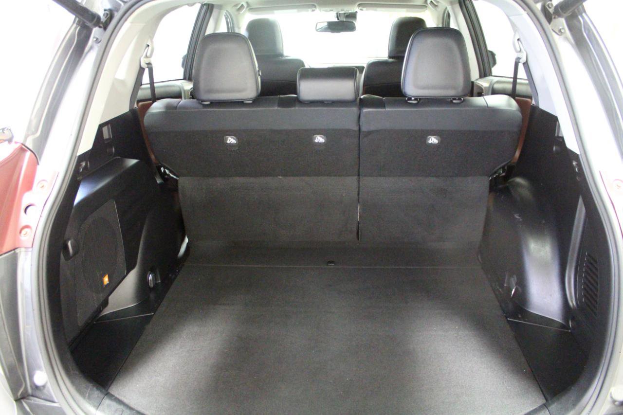 Used 2015 Toyota RAV4 Limited w/ Technology Package image 27