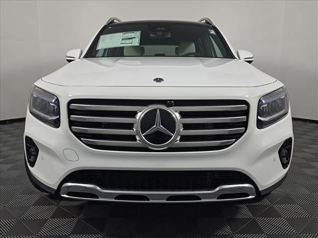 New 2026 Mercedes-Benz GLB 250 4MATIC image 10