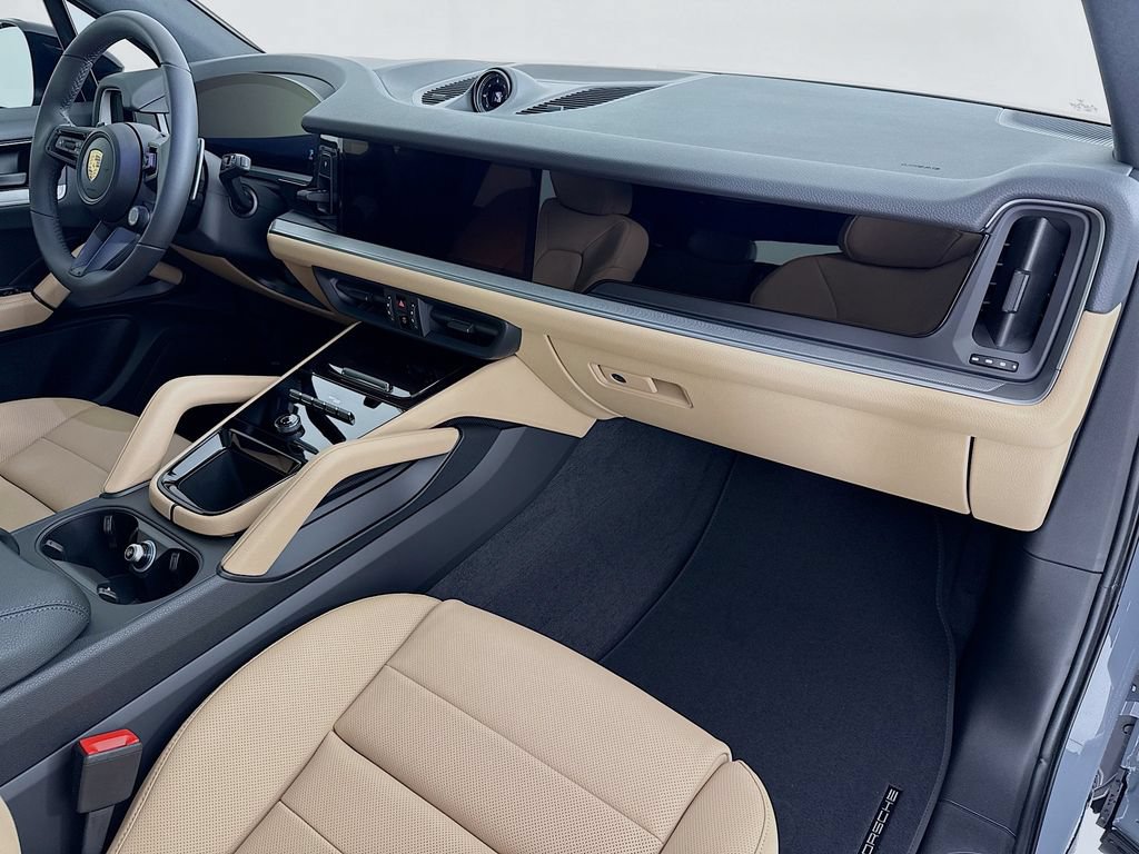 New 2026 Porsche Cayenne AWD/4WD image 31