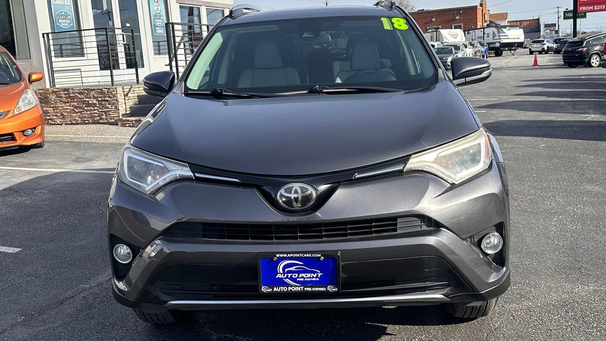 Used 2018 Toyota RAV4 XLE image 2