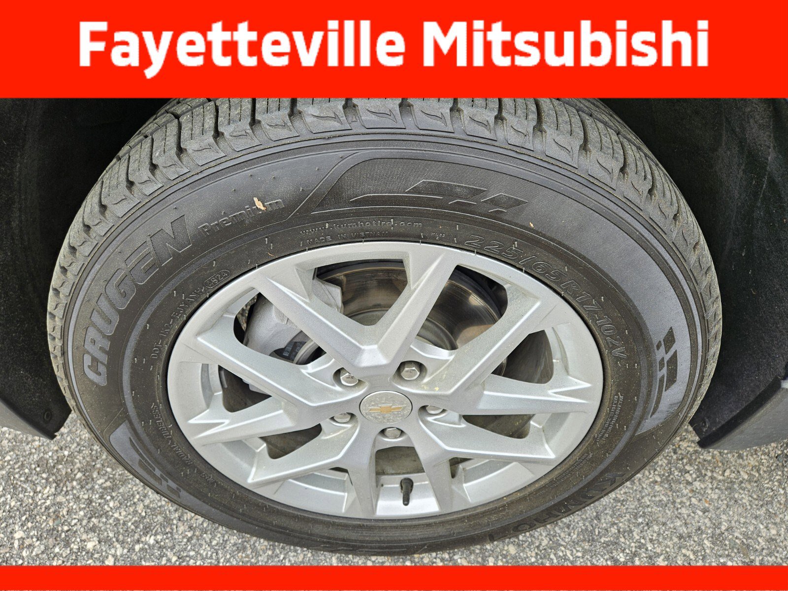 Used 2023 Chevrolet Equinox LT w/ Driver Convenience Package FWD image 11