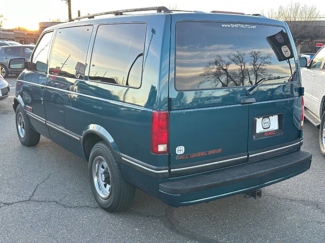 Used 1994 GMC Safari SLX AWD 3dr Extended Mini Van image 11