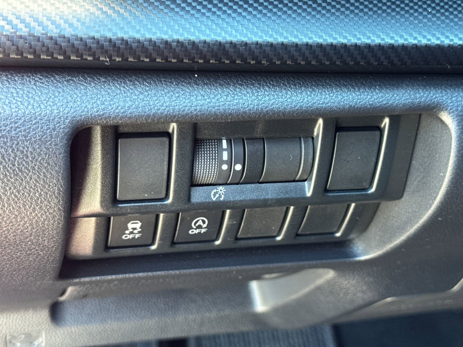 Certified 2023 Subaru Crosstrek 2.0i image 17