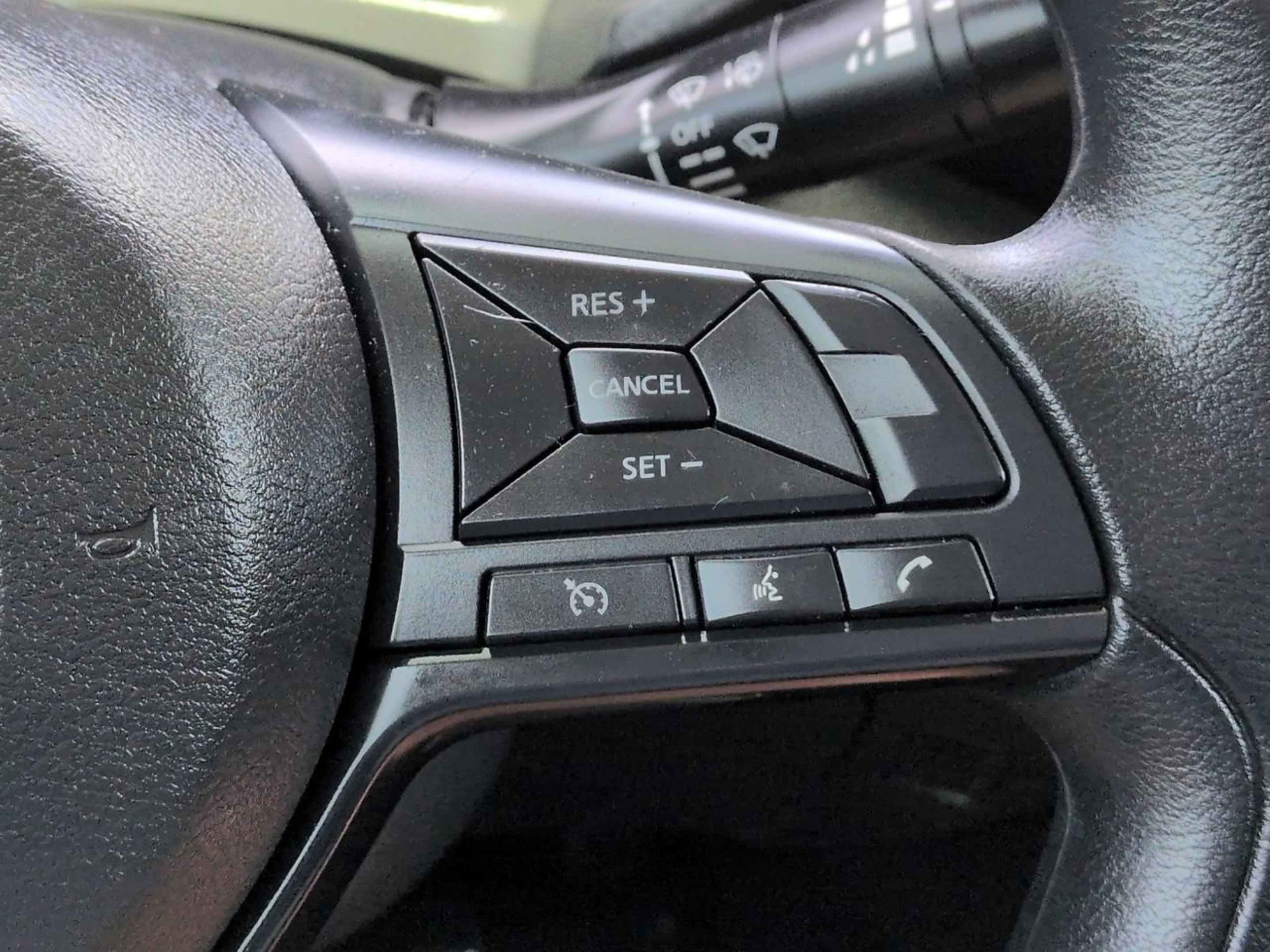 Used 2025 Nissan Sentra S FWD image 28