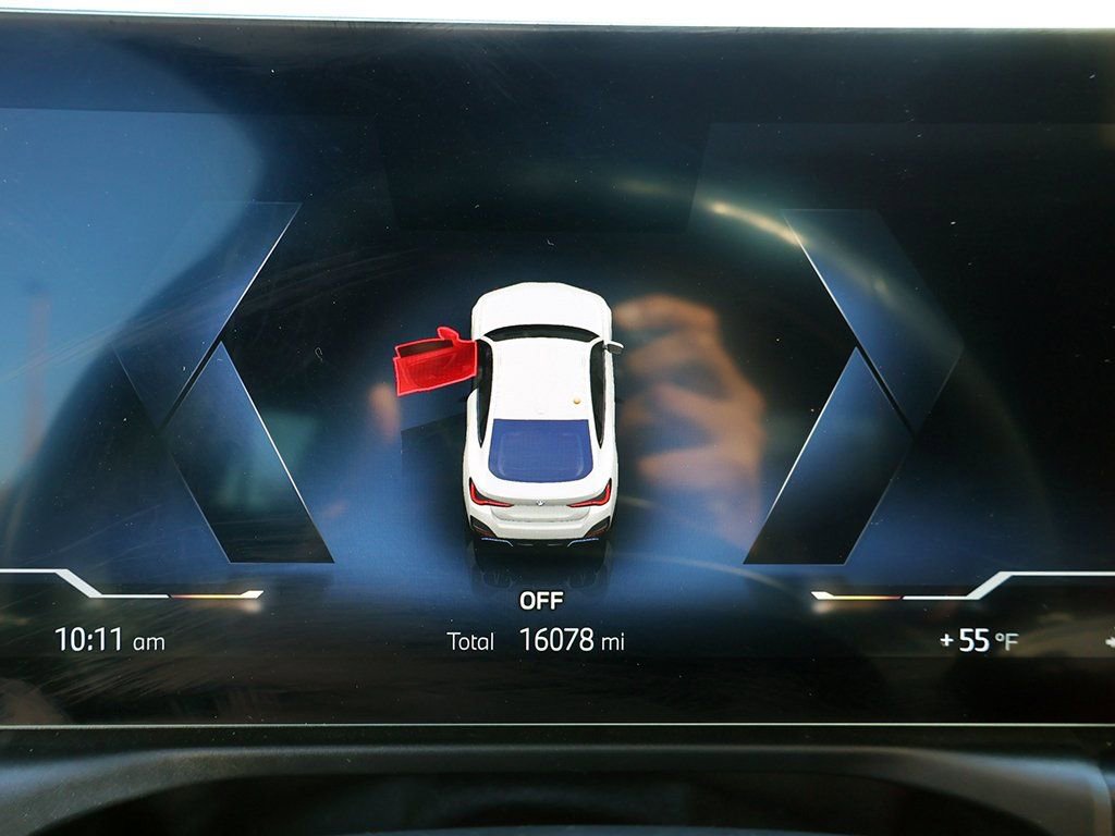 Used 2023 BMW i4 eDrive40 w/ M Sport Package image 40