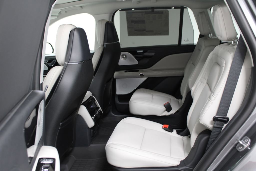 New 2025 Lincoln Aviator Reserve w/ Luxury Package image 22