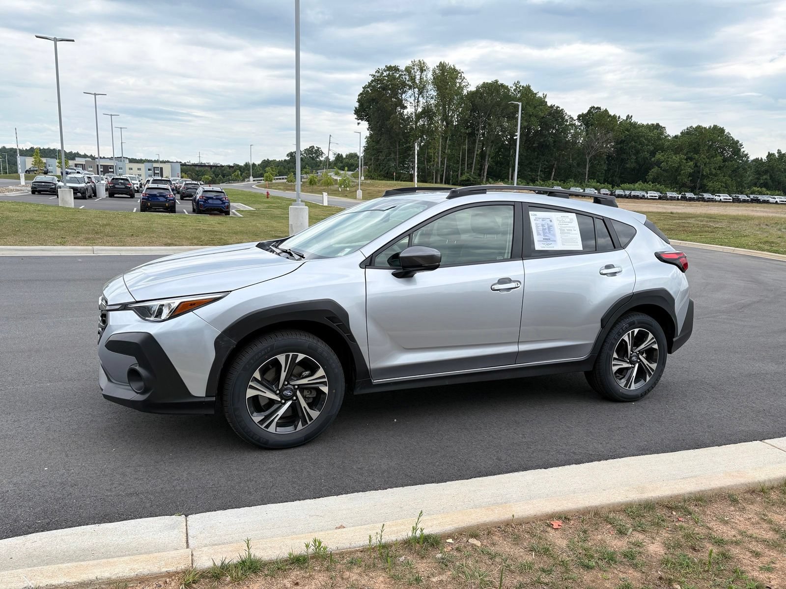 Used 2024 Subaru Crosstrek 2.0i Premium w/ Crosstrek Mirror Package AWD/4WD image 4