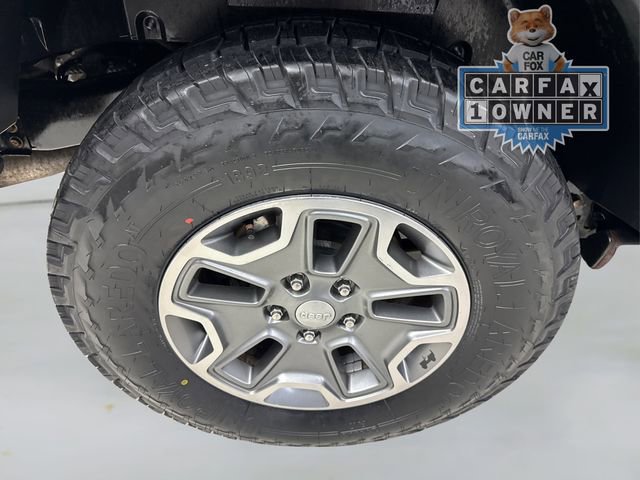 Used 2015 Jeep Wrangler Rubicon w/ Dual Top Group image 15