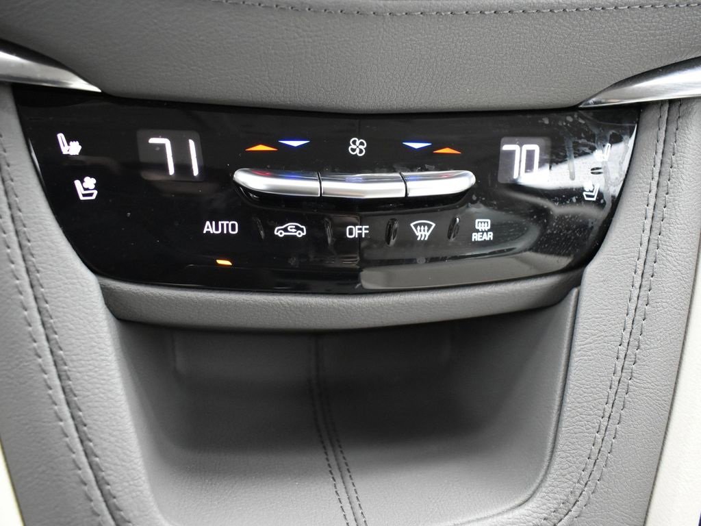 Certified 2022 Cadillac XT5 Premium Luxury w/ Technology Package image 20