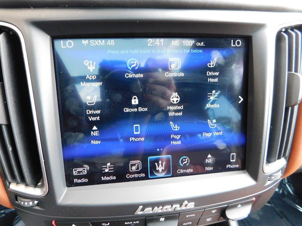 Used 2017 Maserati Levante w/ Luxury Package AWD/4WD image 15