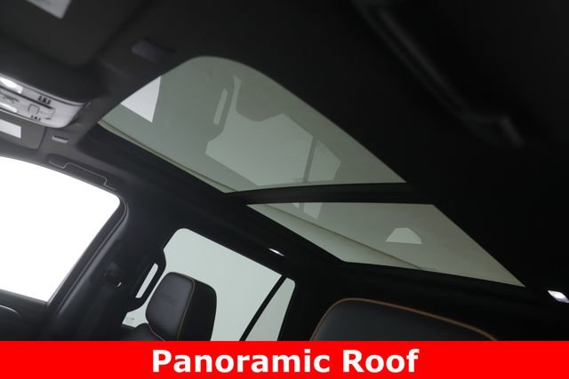 Used 2024 GMC Yukon AT4 w/ Technology Package image 18