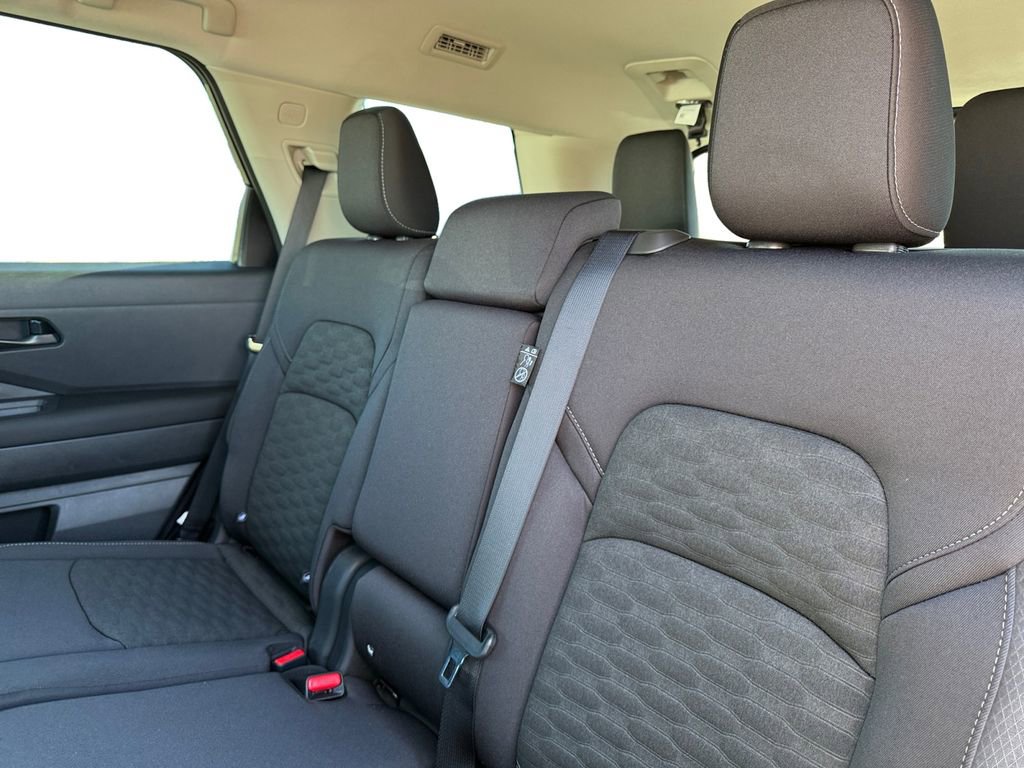 New 2026 Nissan Pathfinder SV image 14