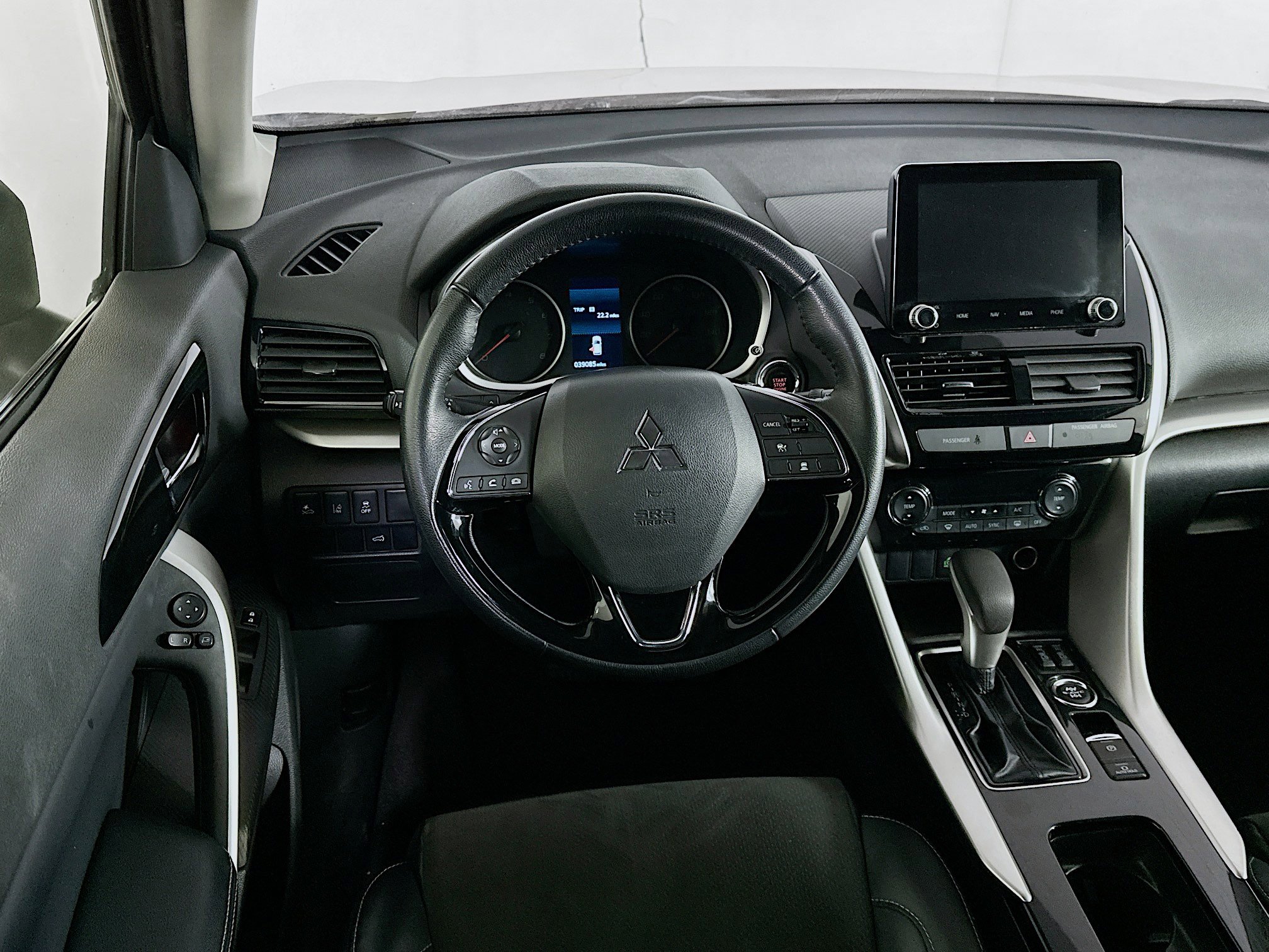 Used 2024 Mitsubishi Eclipse Cross SE image 17