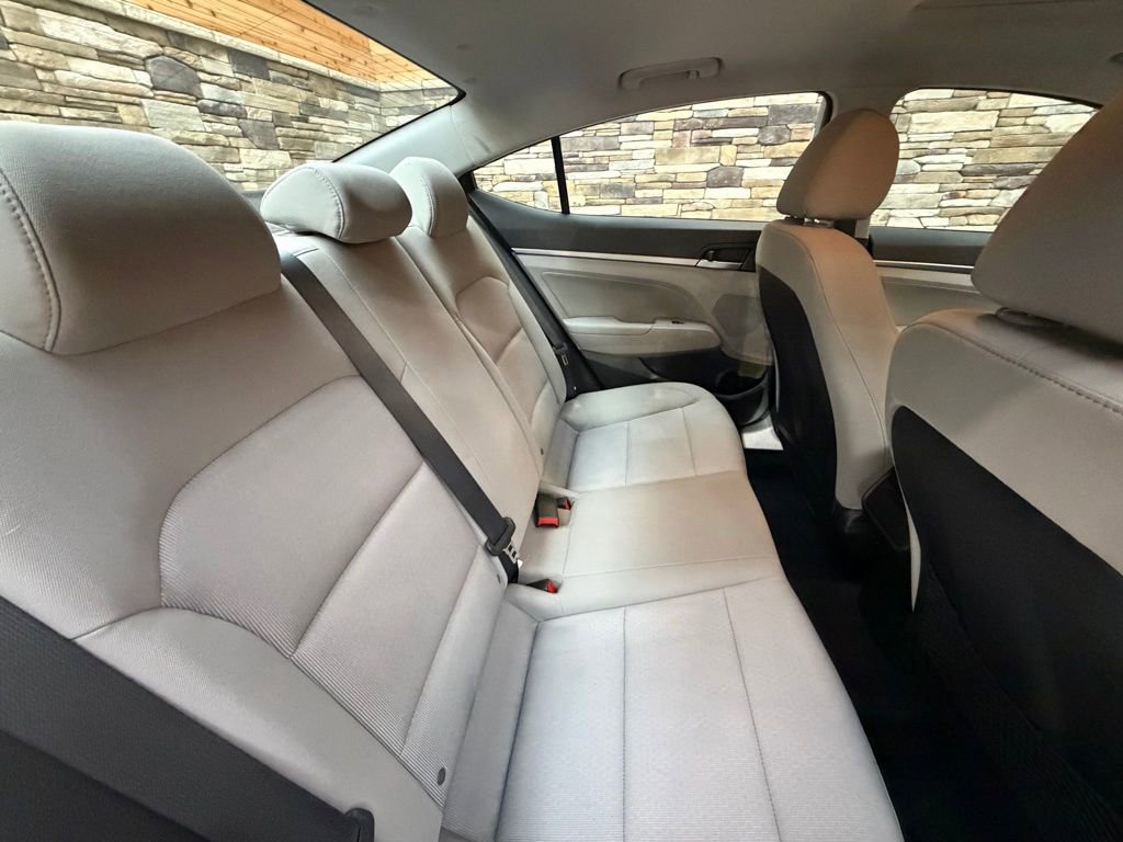 Used 2018 Hyundai Elantra Value Edition FWD image 32