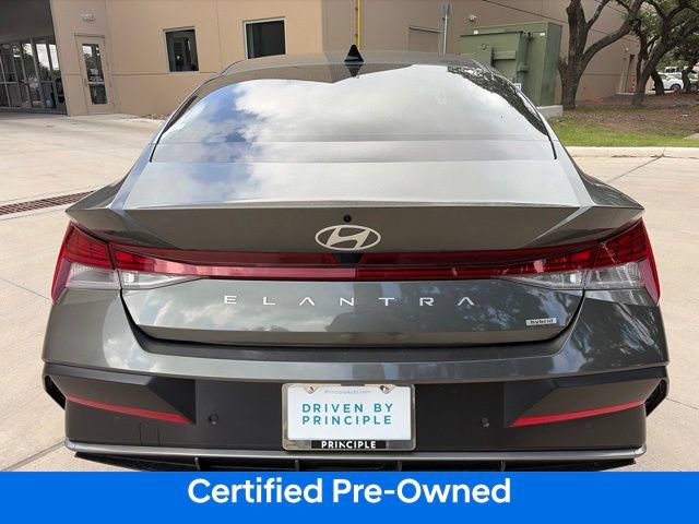 Used 2024 Hyundai Elantra Limited FWD image 4